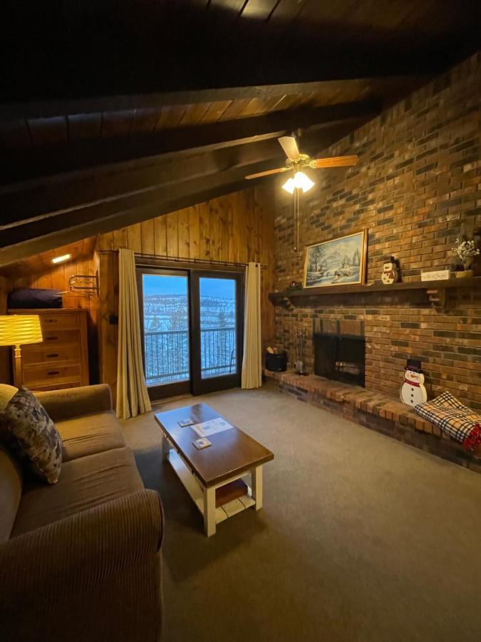Hideaway Mountain Lodge Fraser Dış mekan fotoğraf