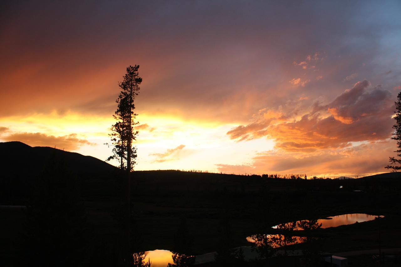 Hideaway Mountain Lodge Fraser Dış mekan fotoğraf